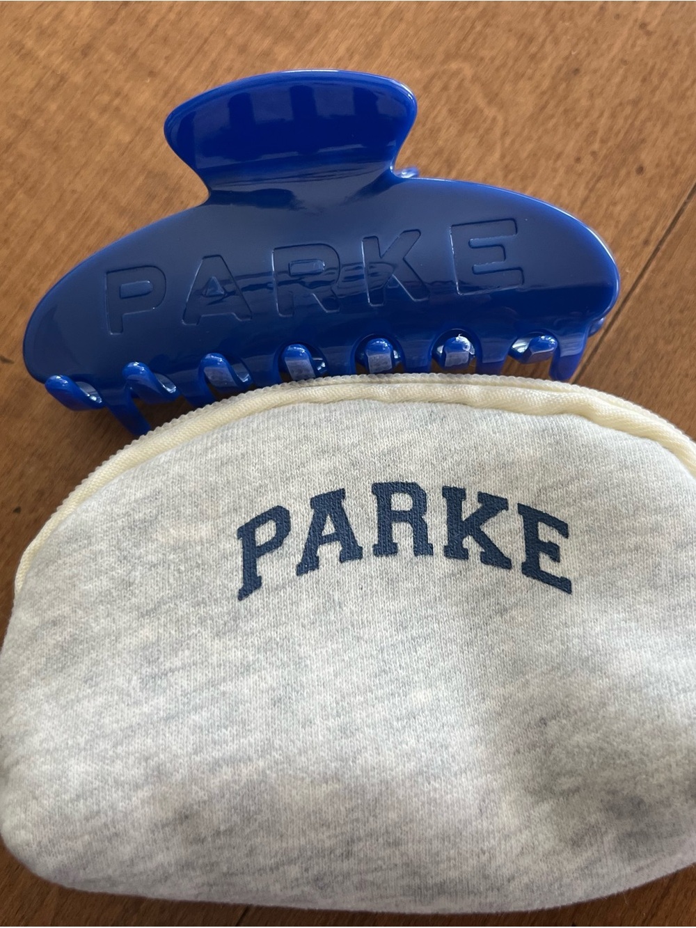 Parke Claw Clip DENIM - Picture 1 of 2